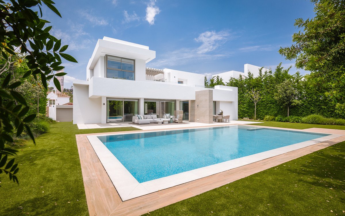 Villa – Chalet — El Paraiso