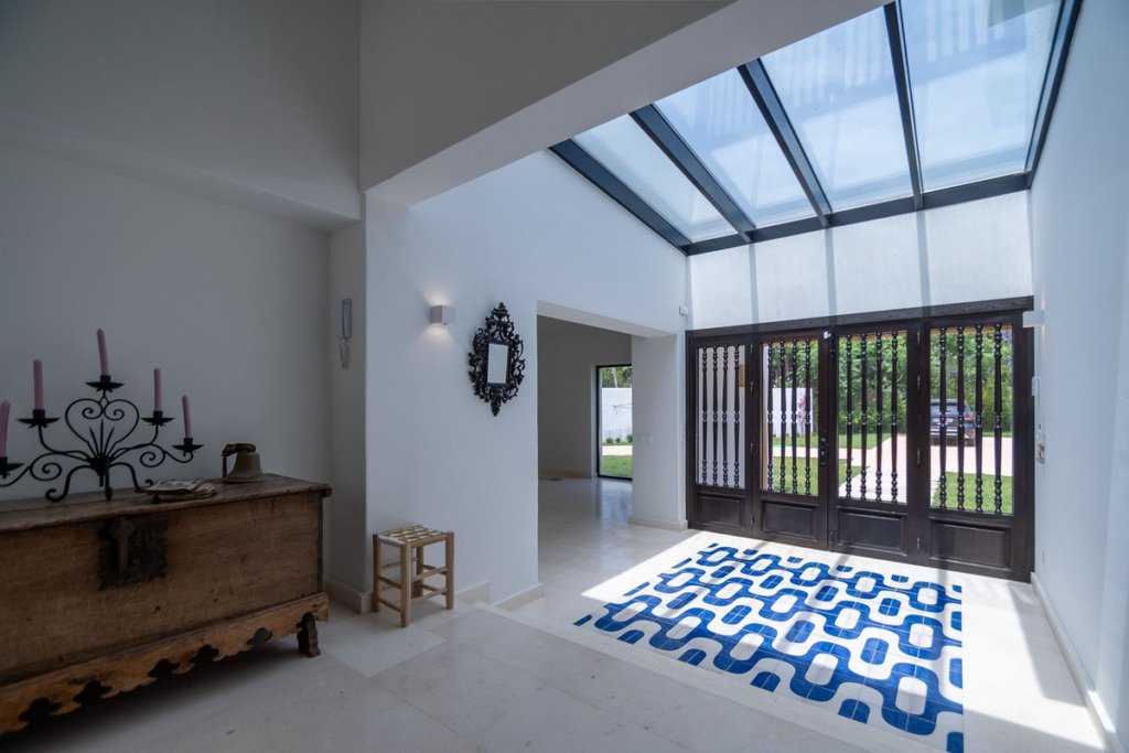 Villa – Chalet — Guadalmina Baja