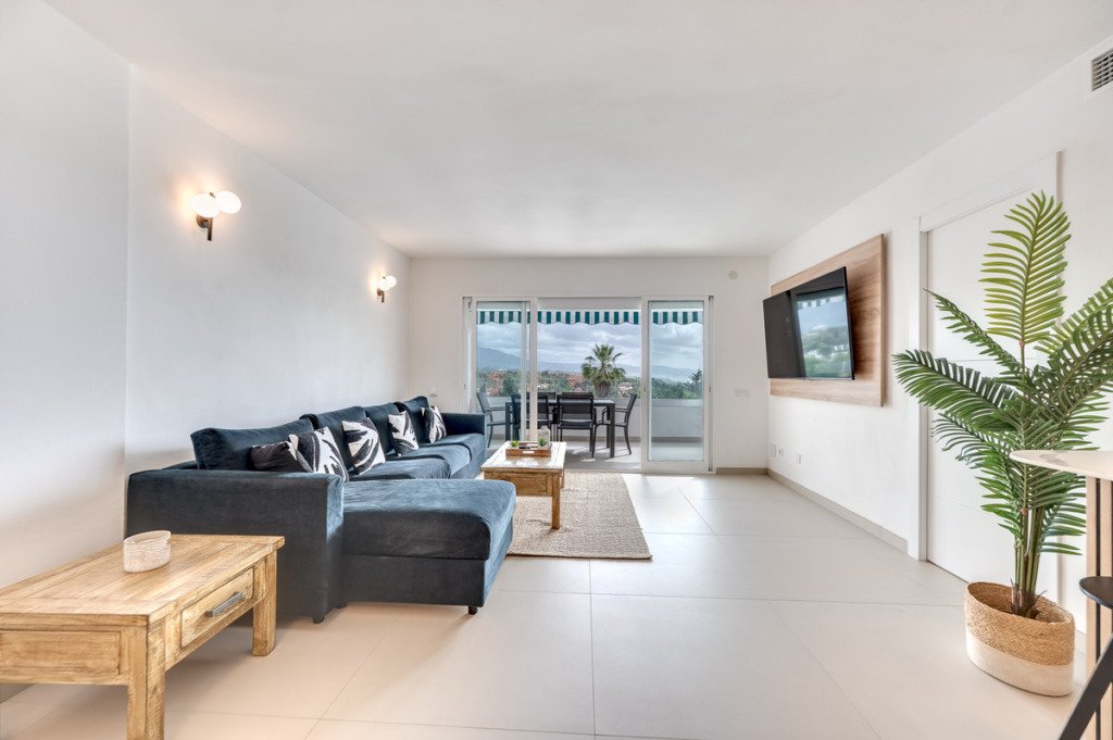 Middle Floor Apartment — Nueva Andalucía