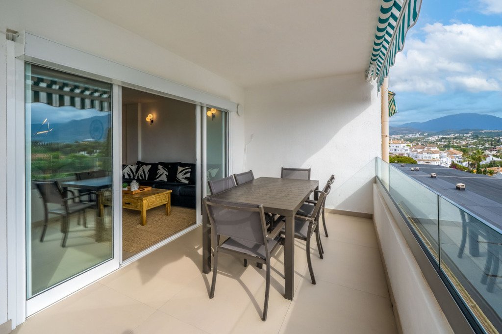 Middle Floor Apartment — Nueva Andalucía