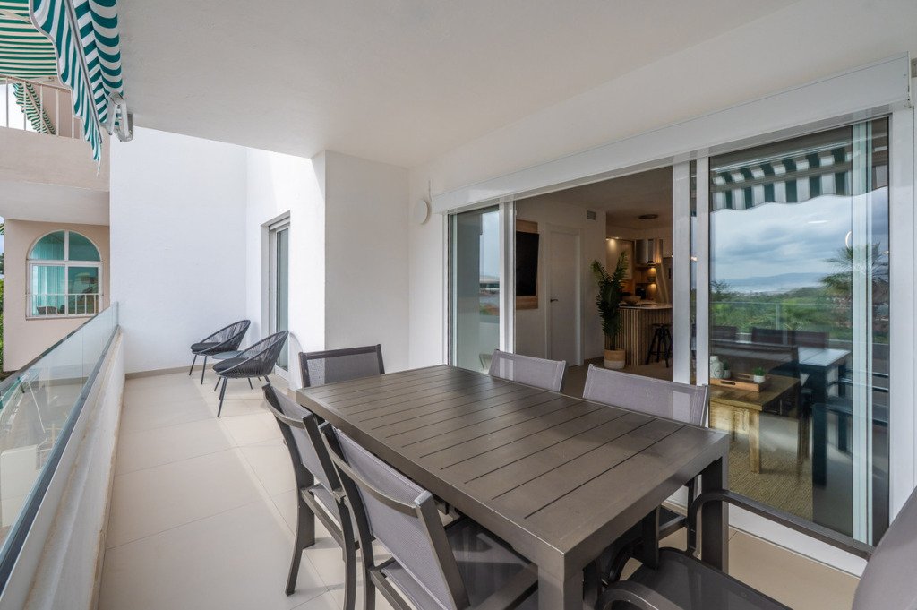 Middle Floor Apartment — Nueva Andalucía