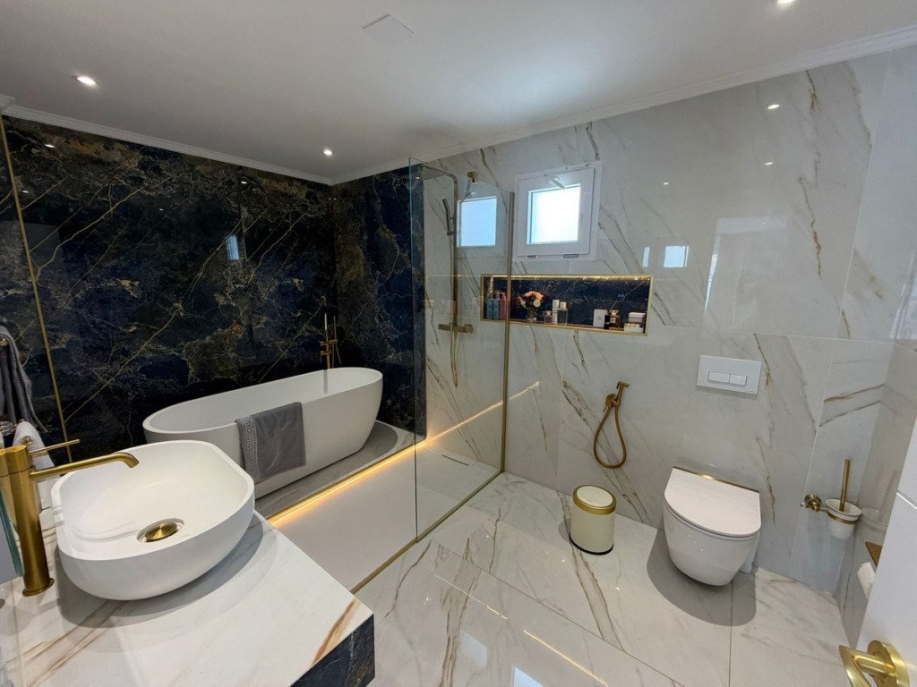 Detached Villa — Estepona