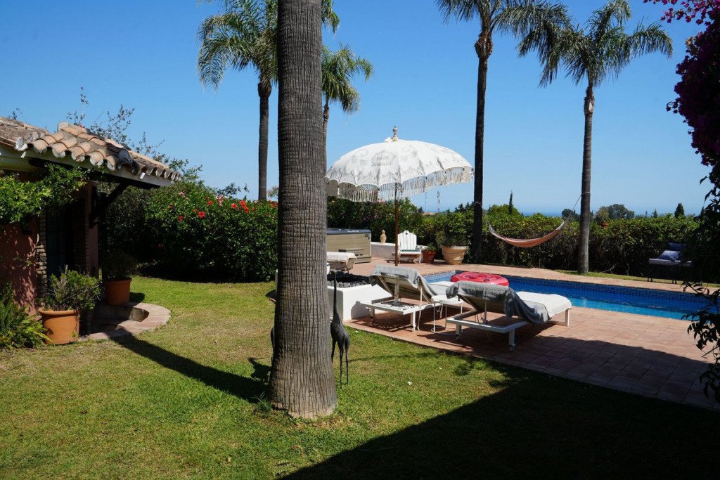 Detached Villa — Benahavís