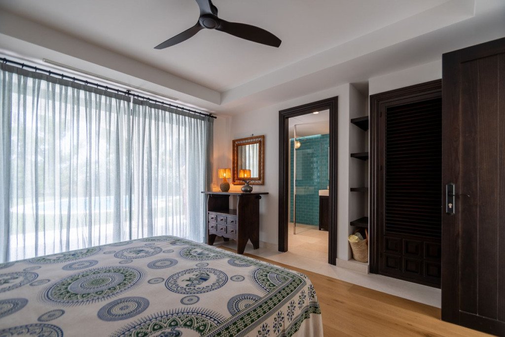 Villa – Chalet — Guadalmina Baja
