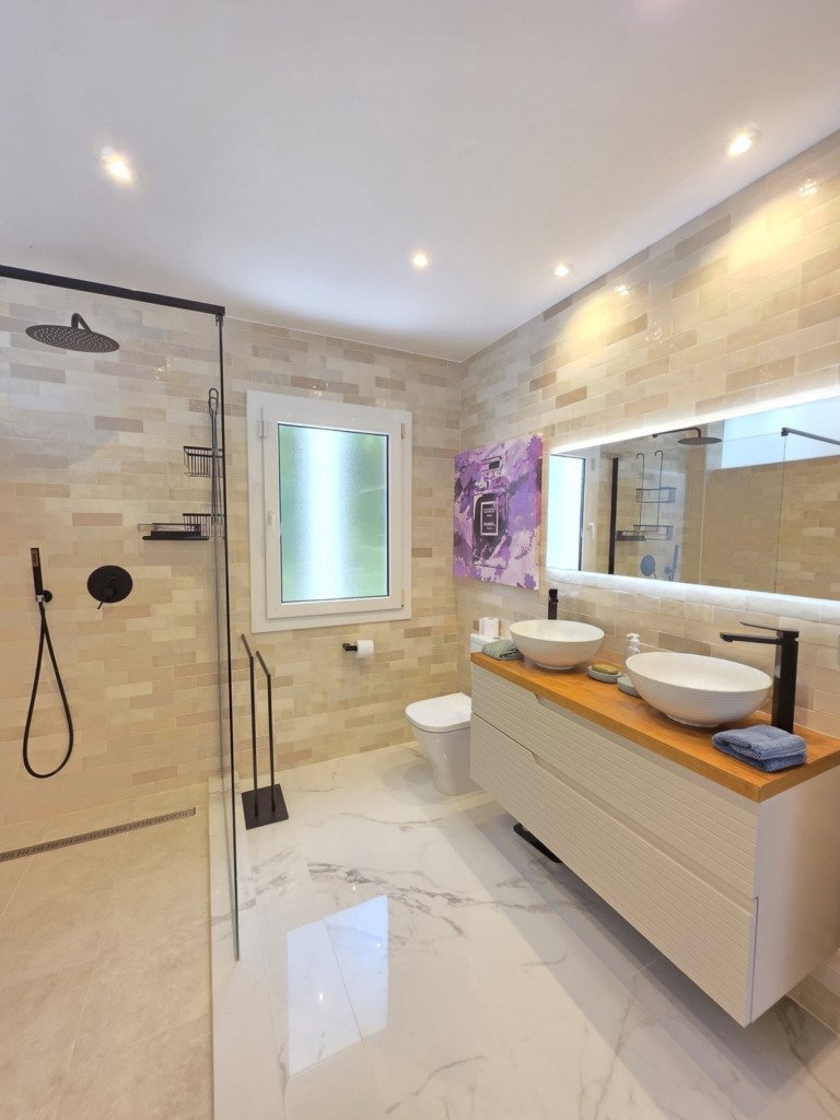 Villa – Chalet — Nueva Andalucía