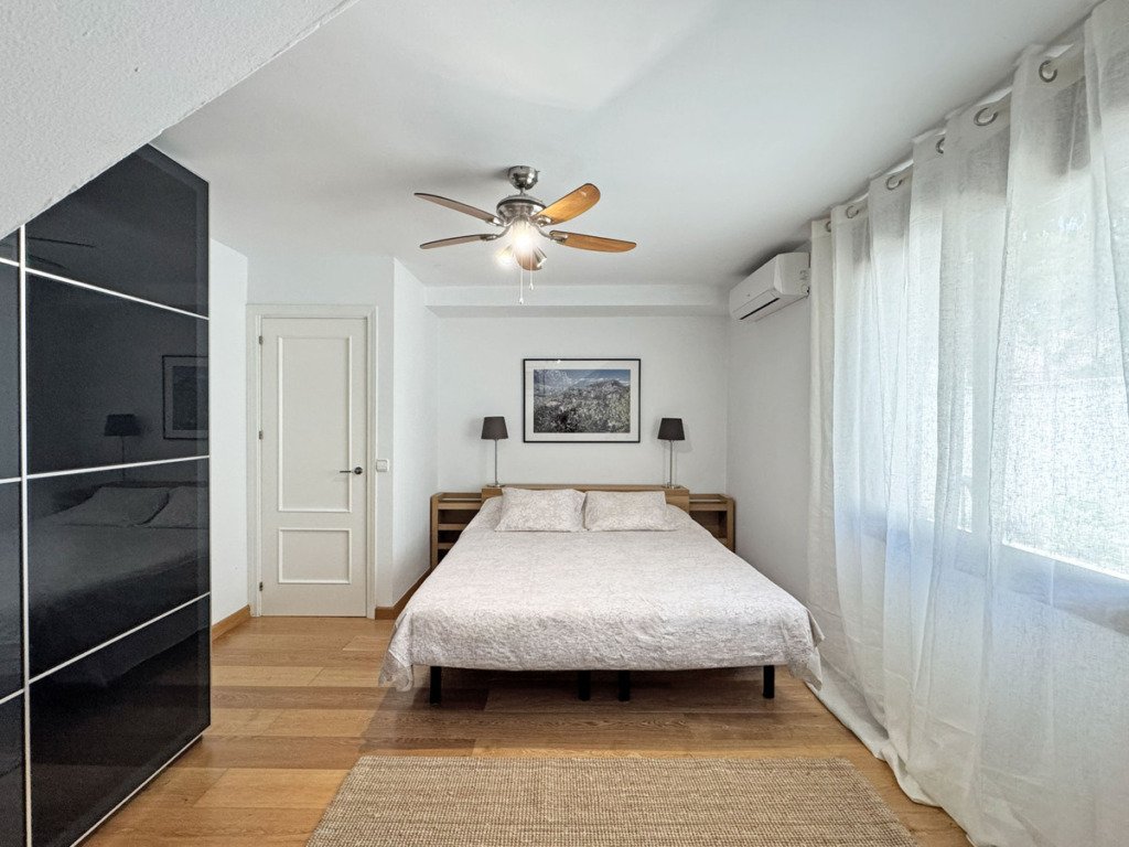 Villa – Chalet — Nueva Andalucía
