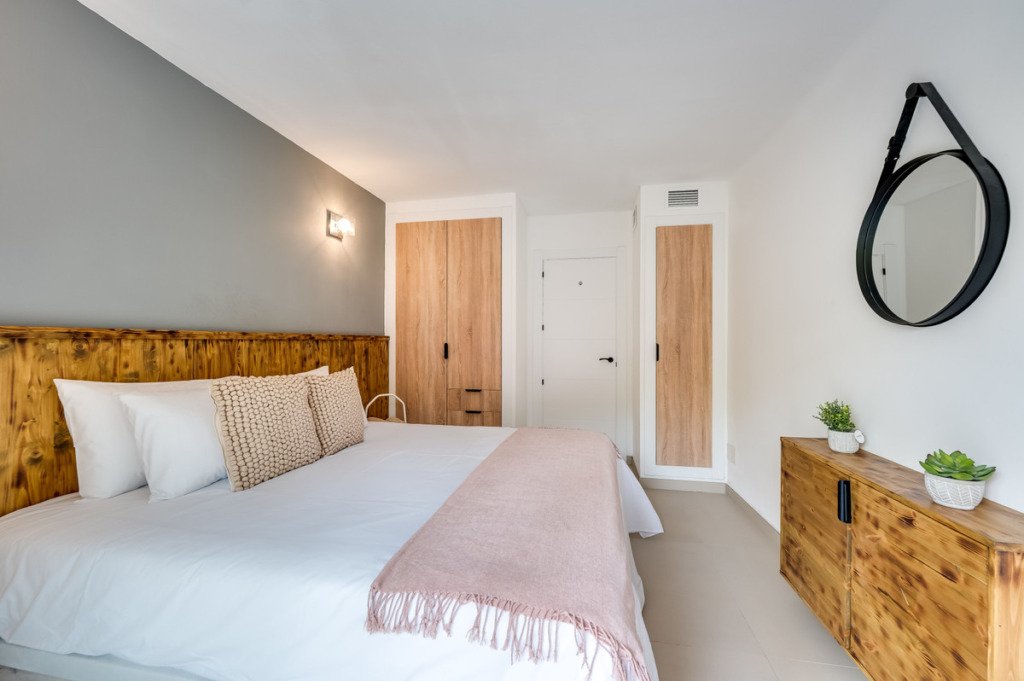 Middle Floor Apartment — Nueva Andalucía