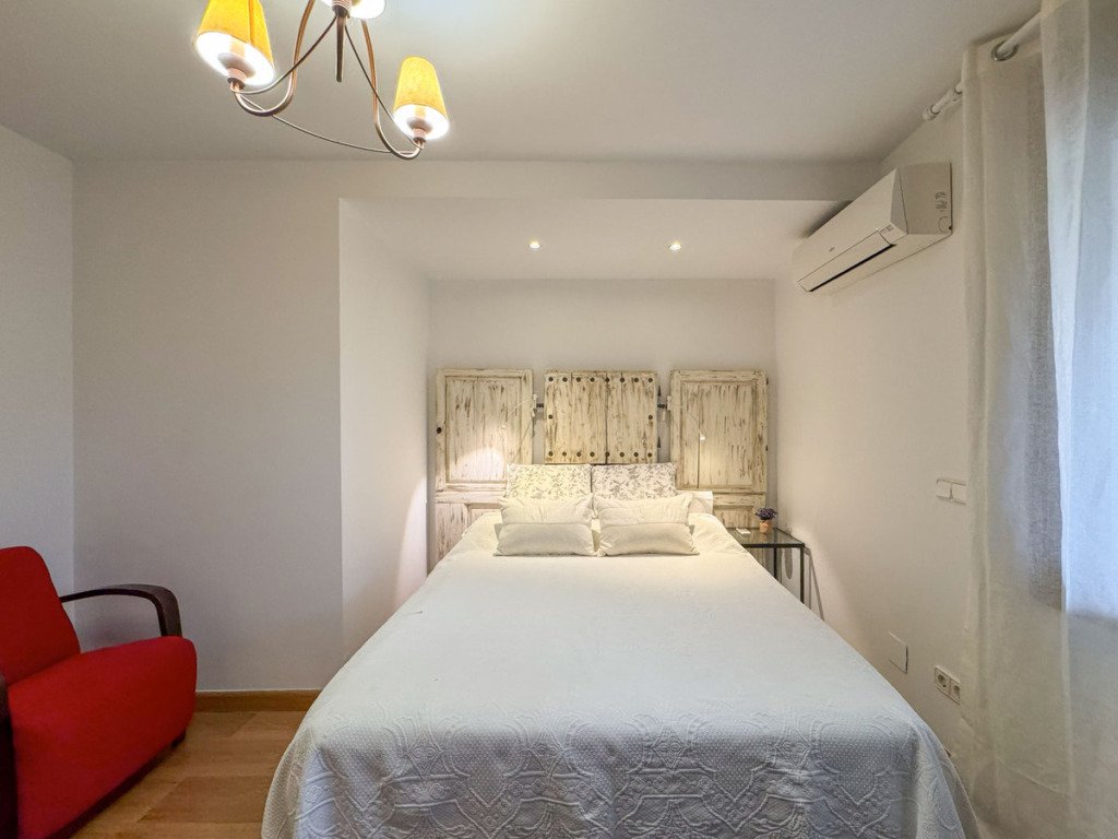 Villa – Chalet — Nueva Andalucía
