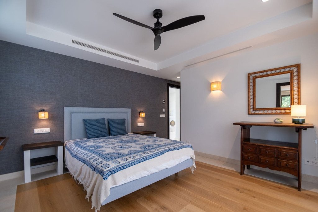 Villa – Chalet — Guadalmina Baja