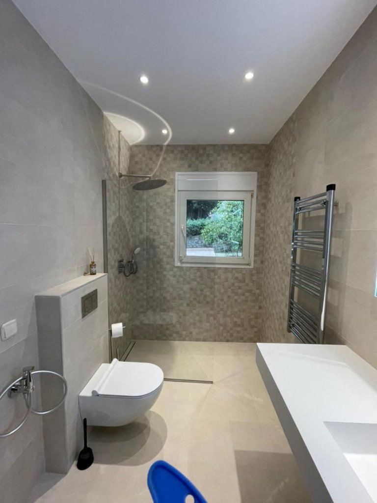 Villa – Chalet — The Golden Mile