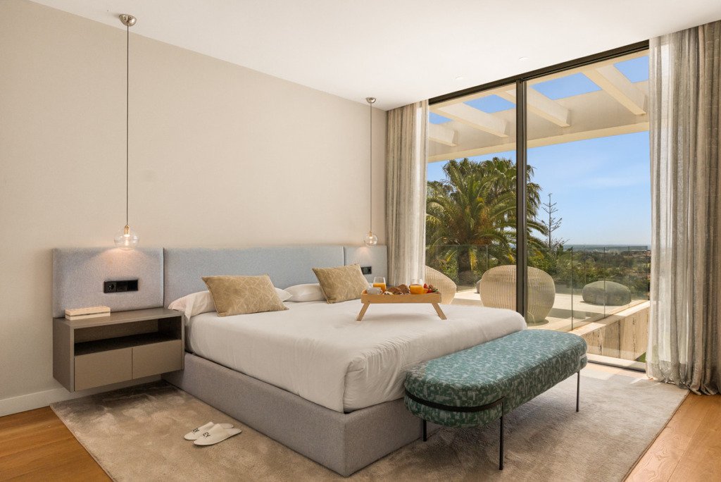 Detached Villa — Nueva Andalucía