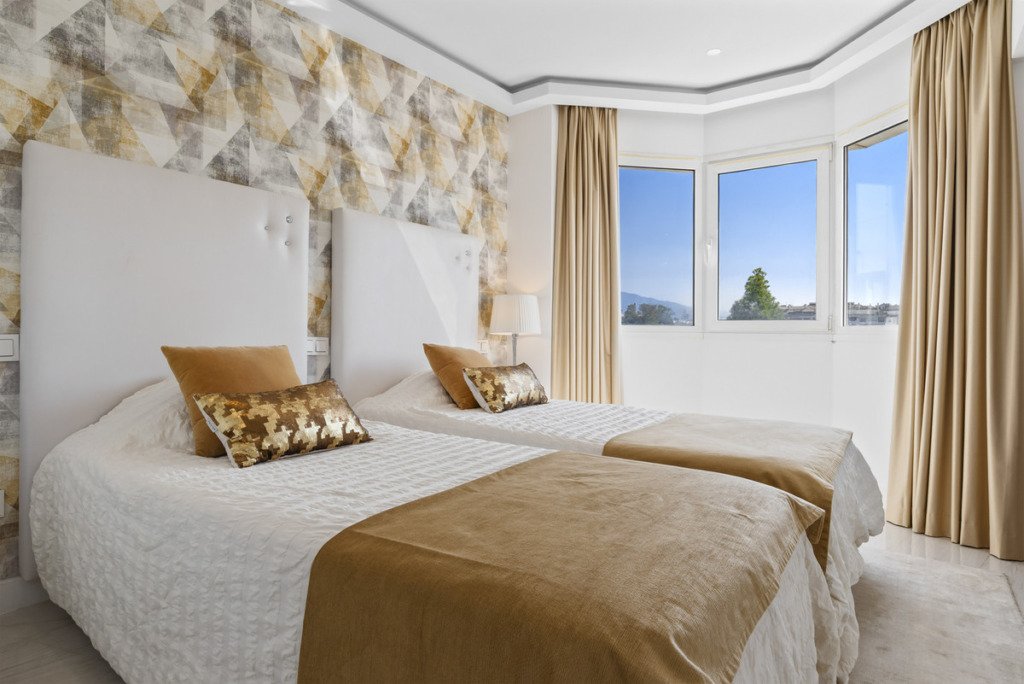Middle Floor Apartment — Puerto Banús