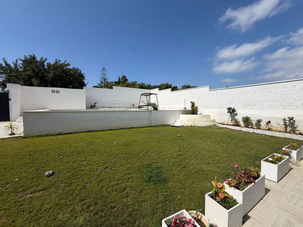 Detached Villa — Estepona