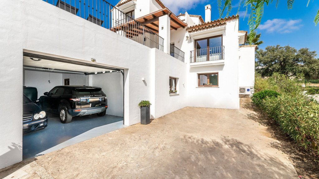 Вилла/Шале — Estepona