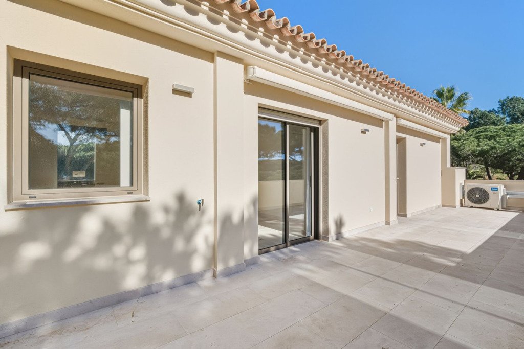 Detached Villa — Hacienda Las Chapas