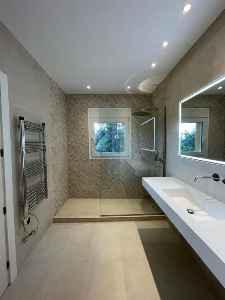 Detached Villa — The Golden Mile
