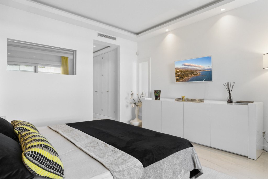 Apartamento Planta Media — Puerto Banús
