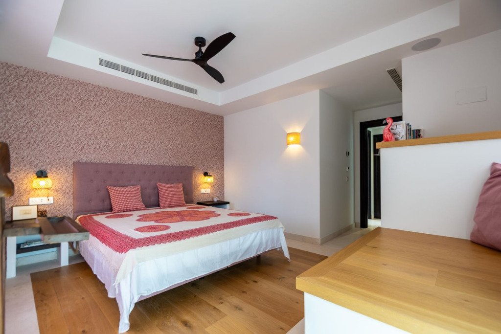 Villa – Chalet — Guadalmina Baja