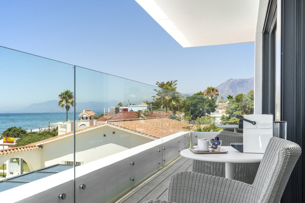 Villa – Chalet — Costabella
