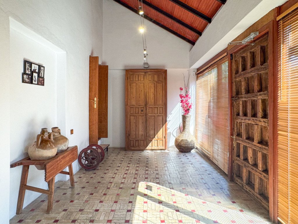 Villa – Chalet — Nueva Andalucía