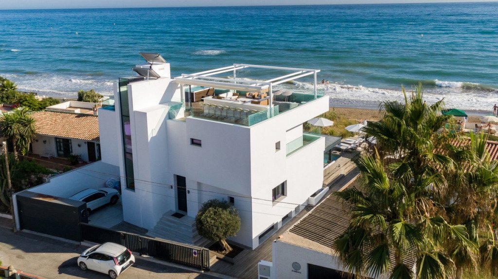 Villa – Chalet — Costabella