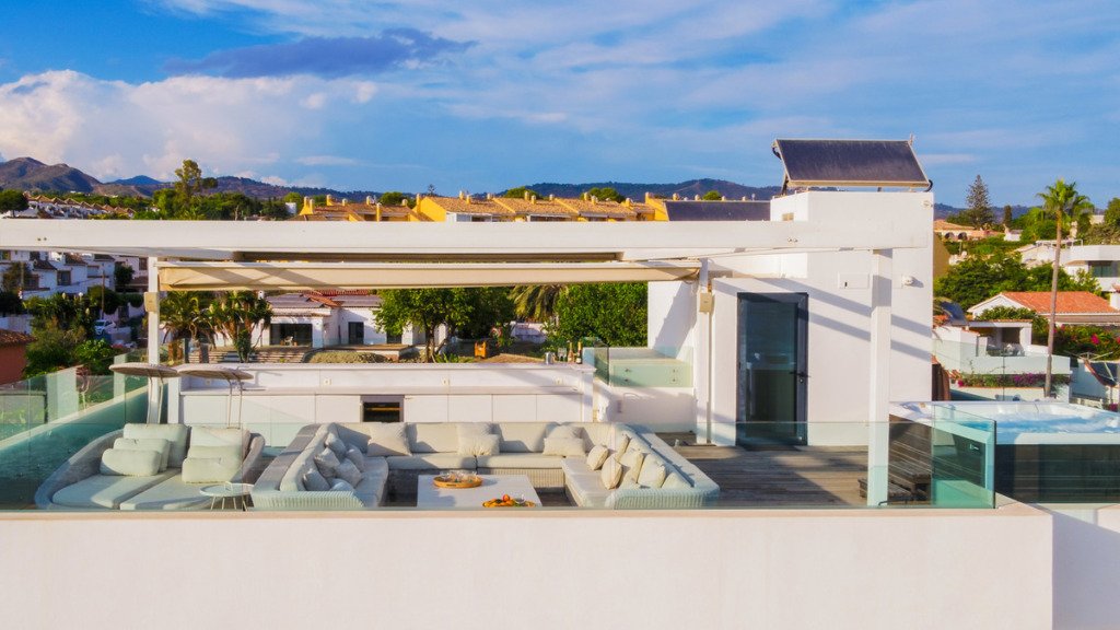 Villa – Chalet — Costabella