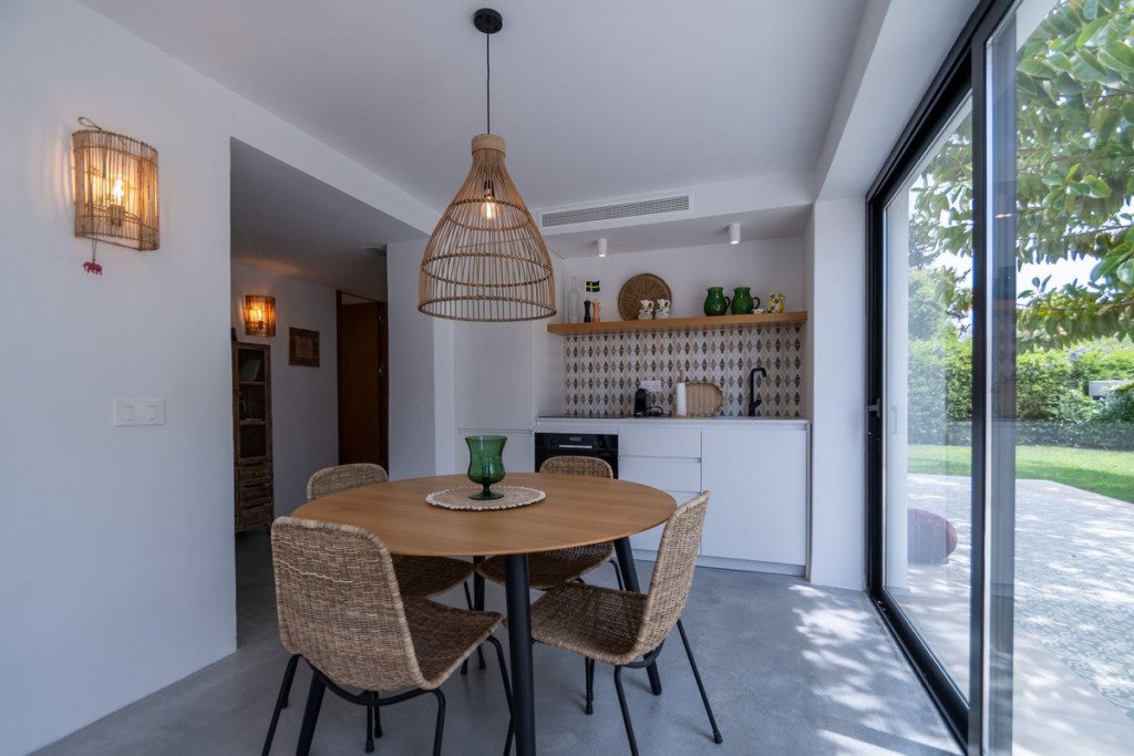 Villa – Chalet — Guadalmina Baja