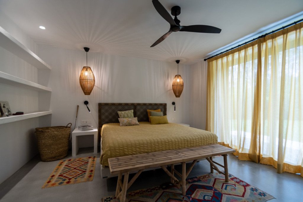 Villa – Chalet — Guadalmina Baja