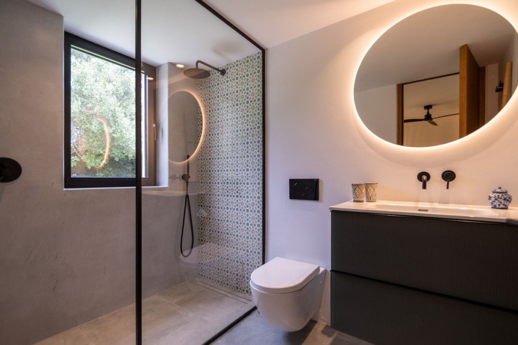Villa – Chalet — Guadalmina Baja
