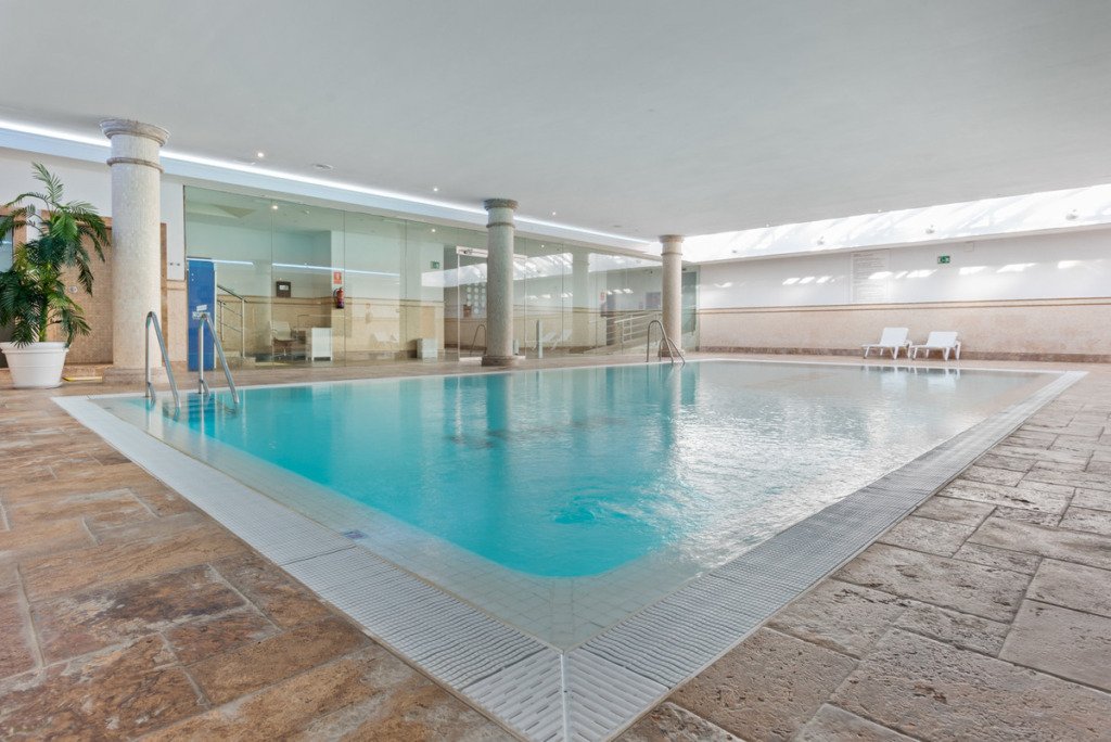 Middle Floor Apartment — Puerto Banús