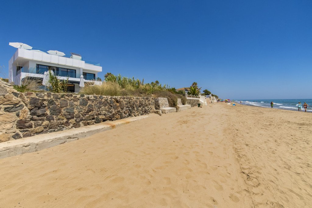 Villa – Chalet — Costabella