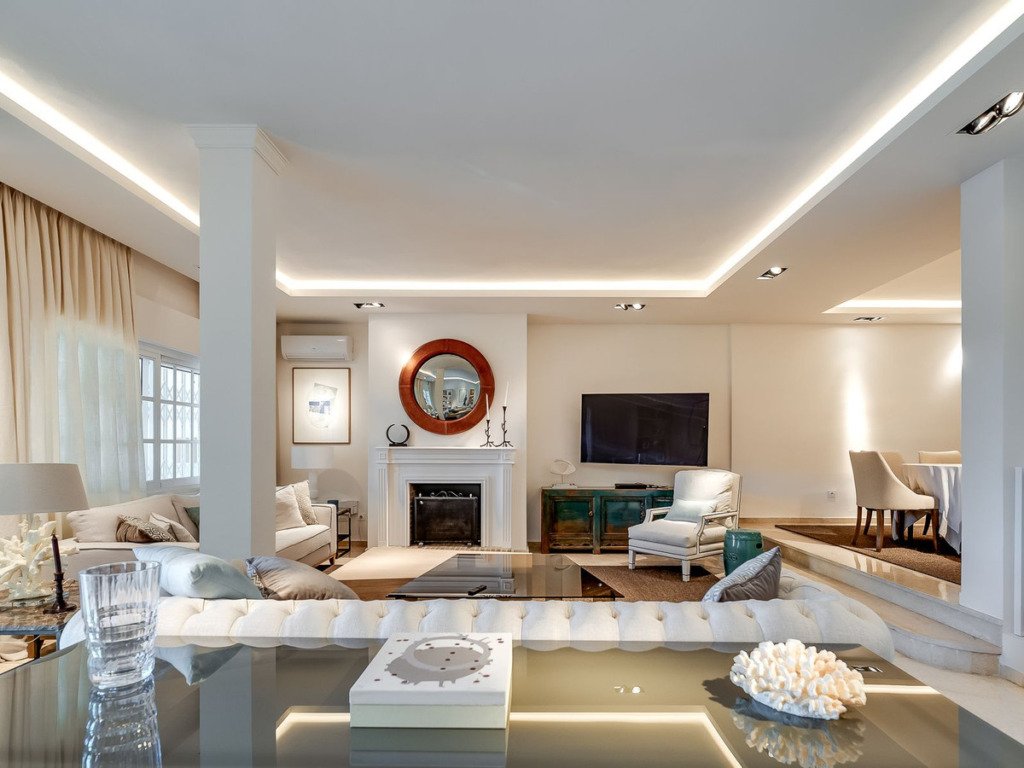 Villa – Chalet — Guadalmina Baja