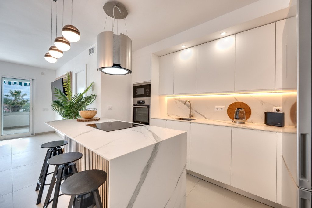 Middle Floor Apartment — Nueva Andalucía