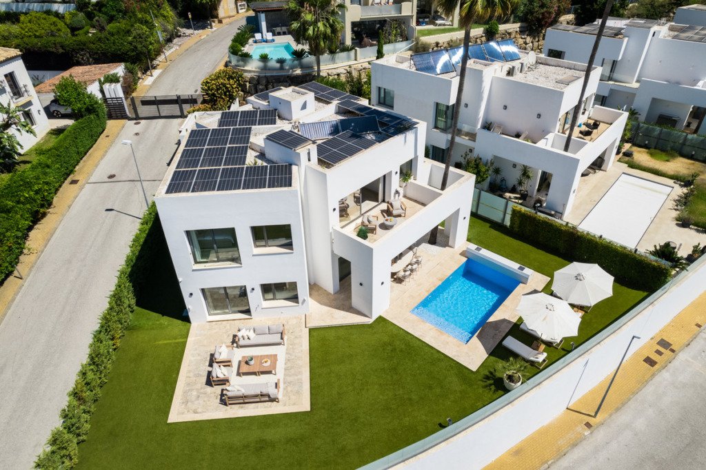 Villa – Chalet — Benahavís