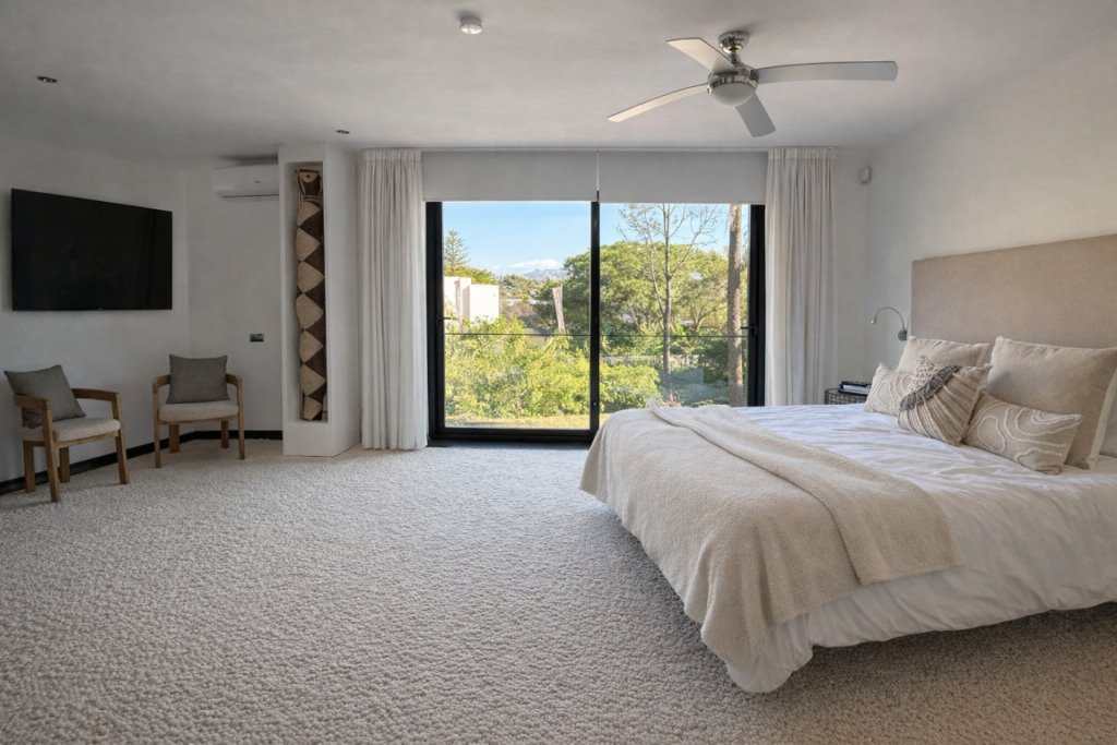 Villa – Chalet — Nueva Andalucía