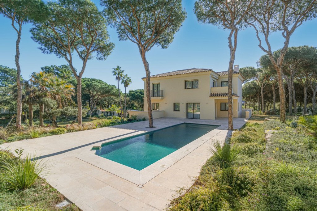 Detached Villa — Hacienda Las Chapas