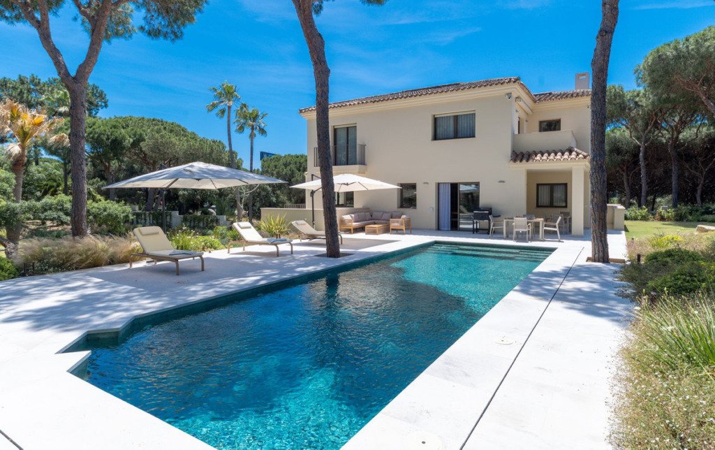 Detached Villa — Hacienda Las Chapas