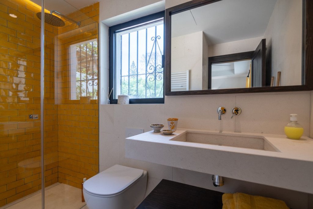 Villa – Chalet — Guadalmina Baja