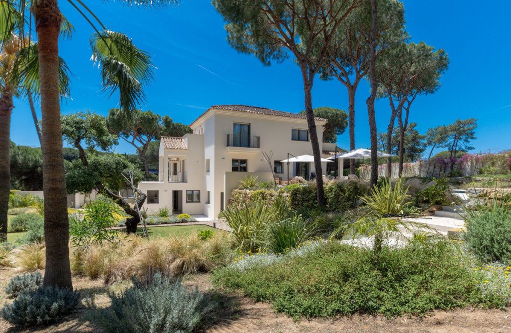 Detached Villa — Hacienda Las Chapas
