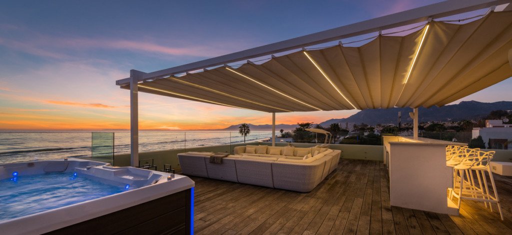 Villa – Chalet — Costabella