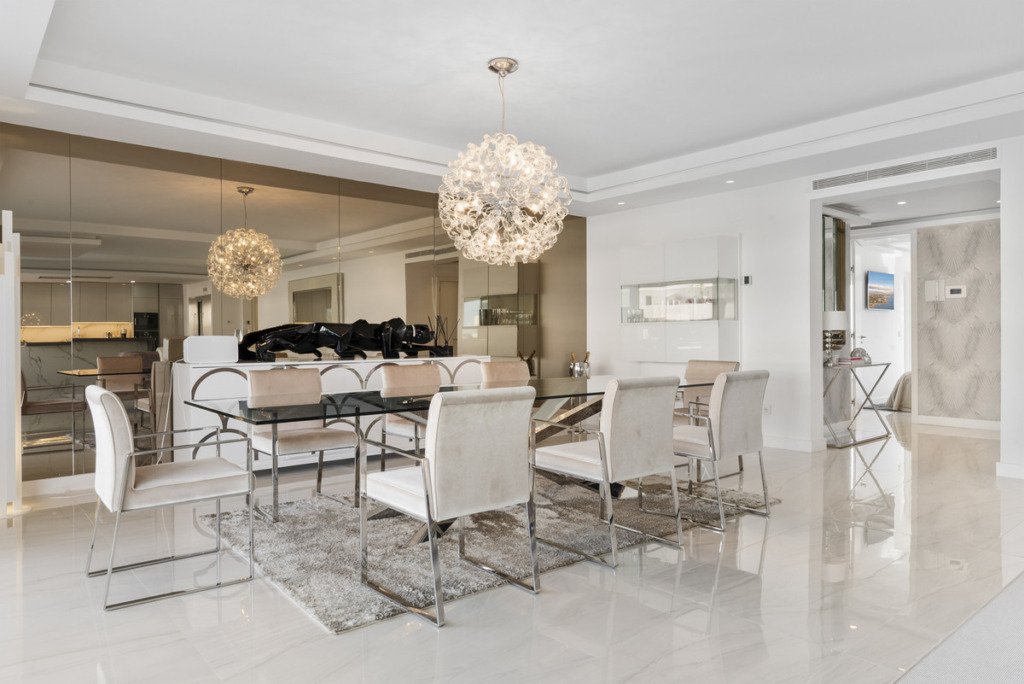 Middle Floor Apartment — Puerto Banús