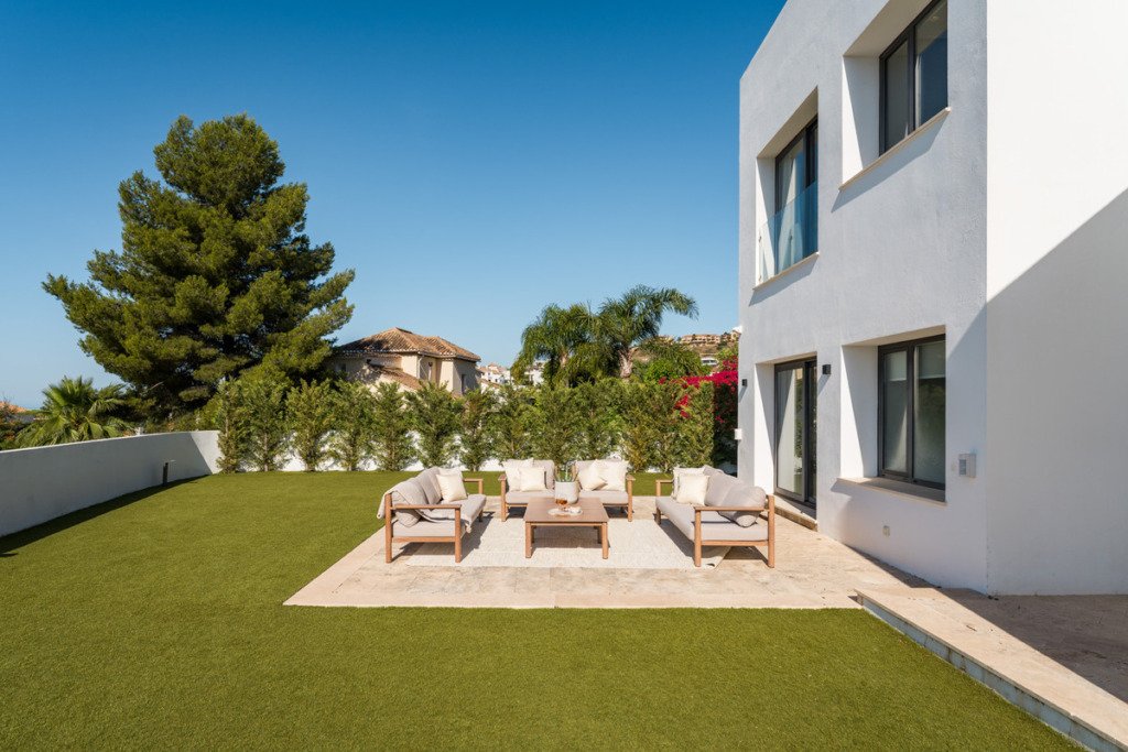 Villa – Chalet — Benahavís