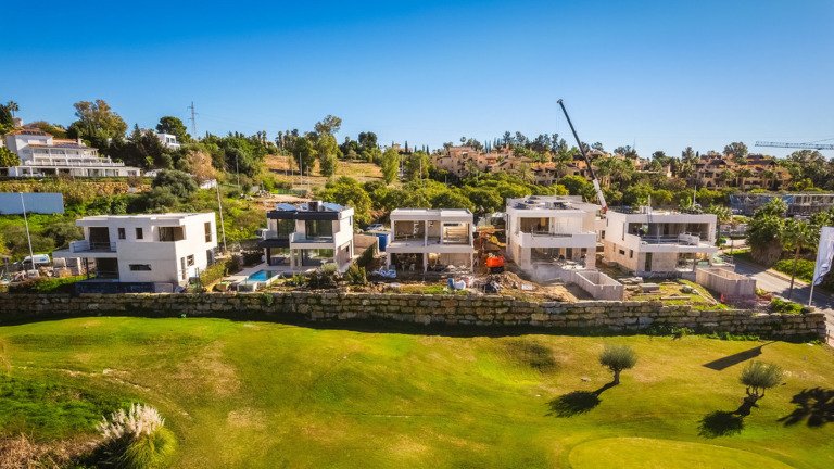 Casa – New Golden Mile
