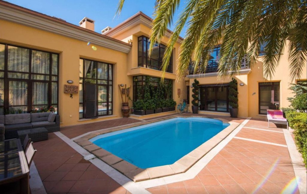 Bungalow — Puerto Banús