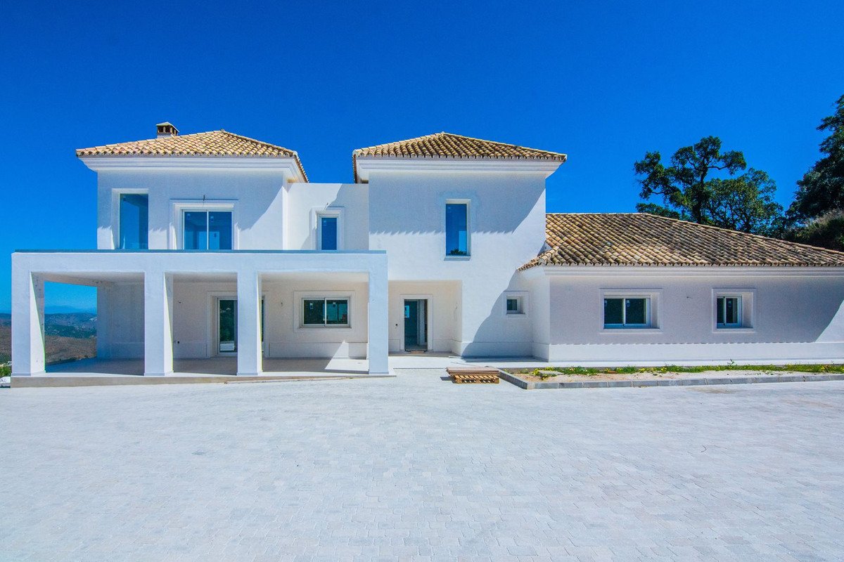 Detached Villa — La Mairena