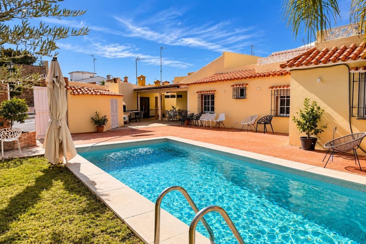 Villa – Chalet — Marbella
