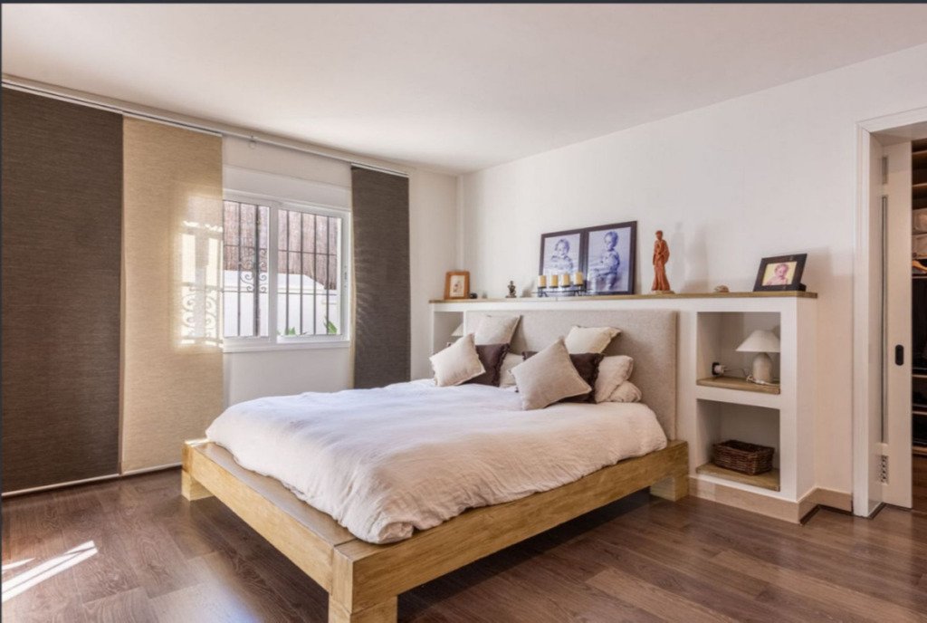 Detached Villa — The Golden Mile
