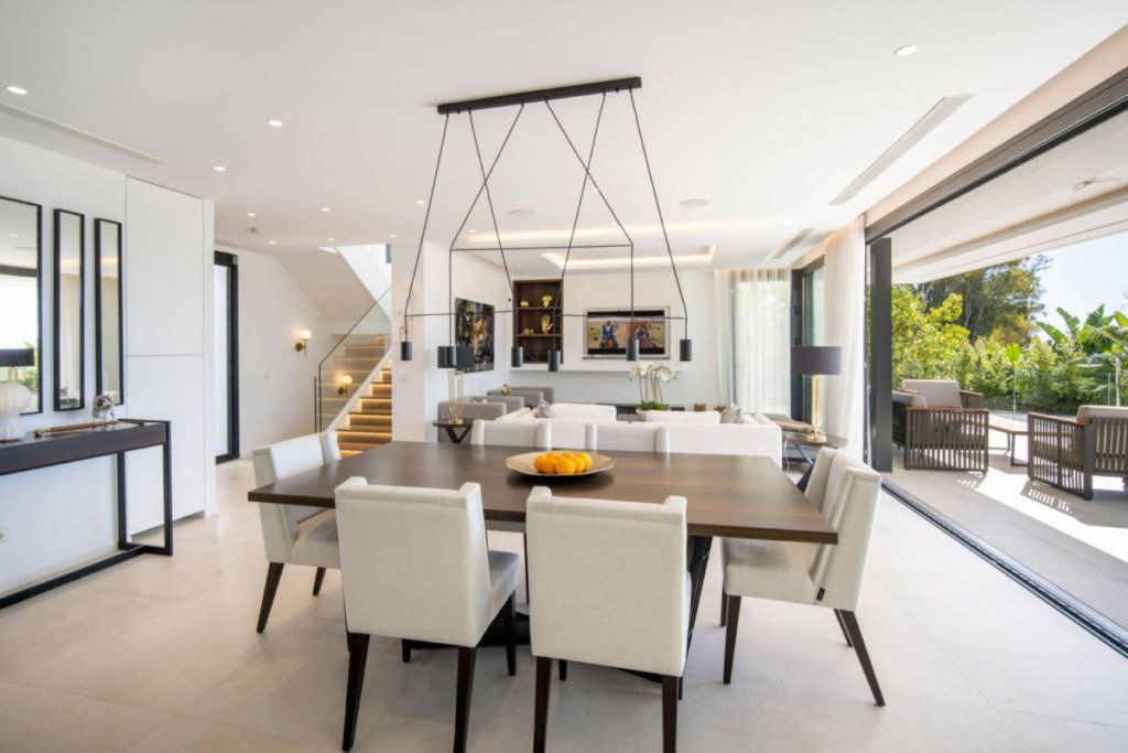 Detached Villa — Nueva Andalucía