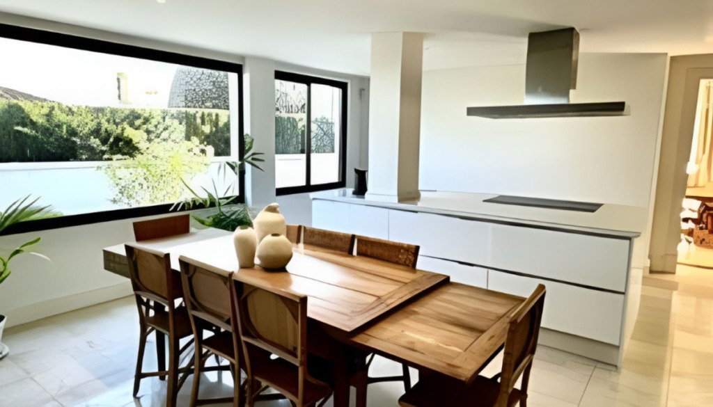 Detached Villa — The Golden Mile
