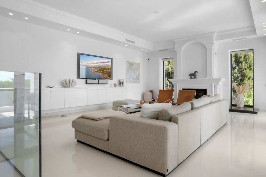 Villa – Chalet — Nueva Andalucía